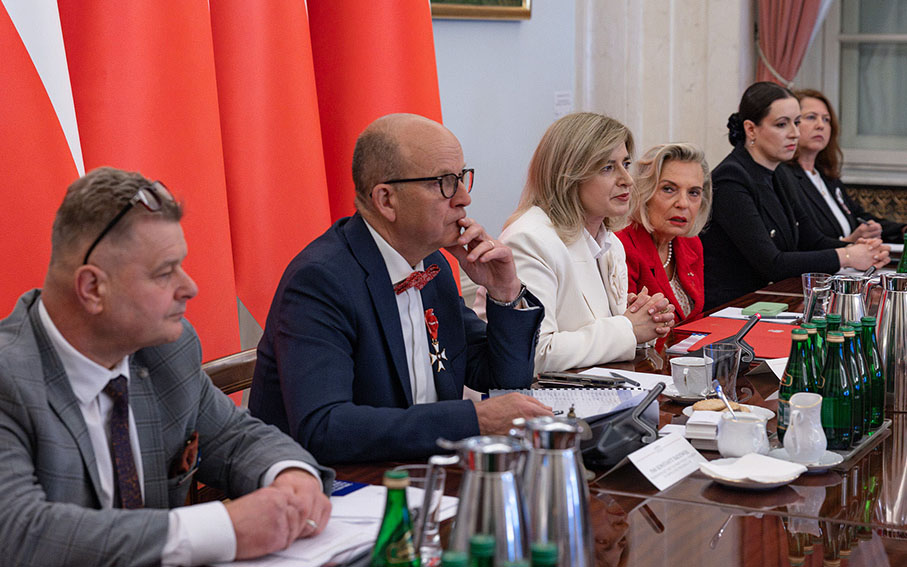 Polonia i Polska: relacja, która potrzebuje dialogu i konkretnych działań